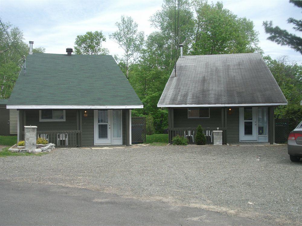 Les Chalets Bo-So-Met Villa Beaupre Exterior photo